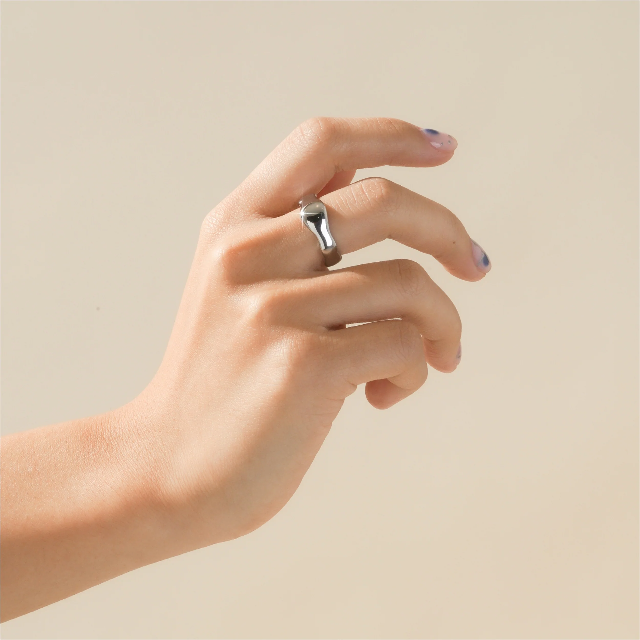 Big Blobbi Ring - Image 11