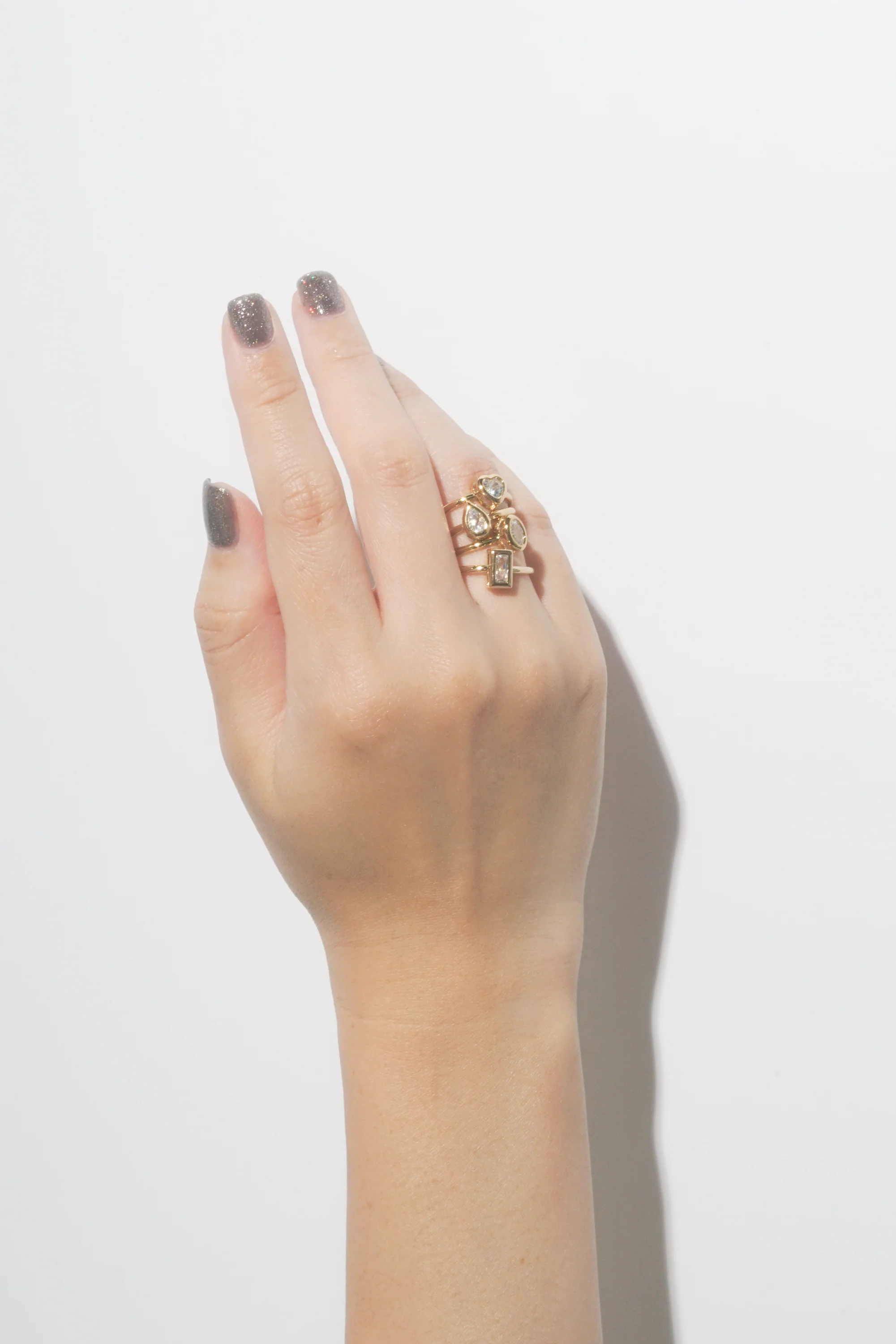 Diamante Oval Bezel Ring - Image 6