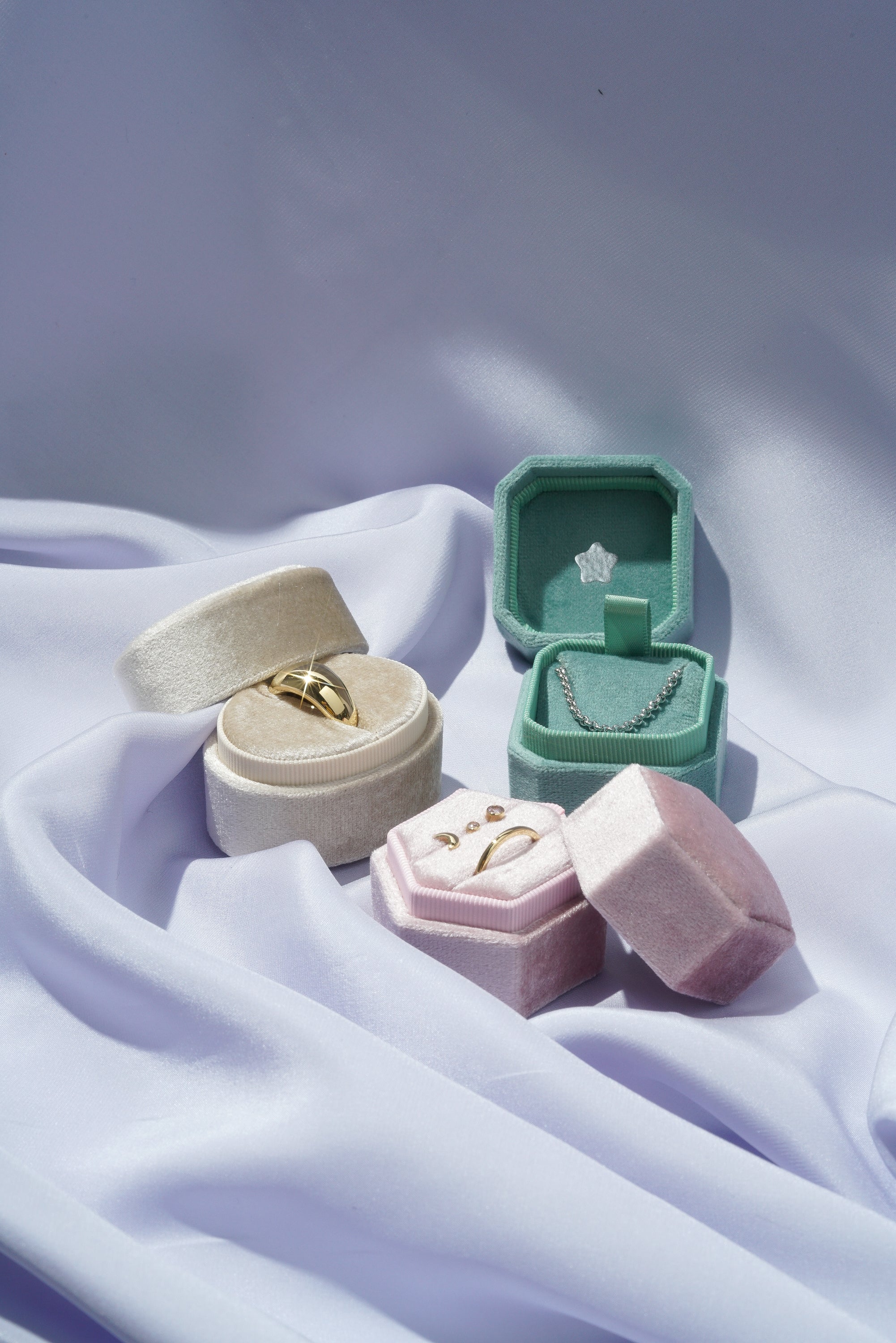 Emerald Jewelry Box - Necklace - Image 3