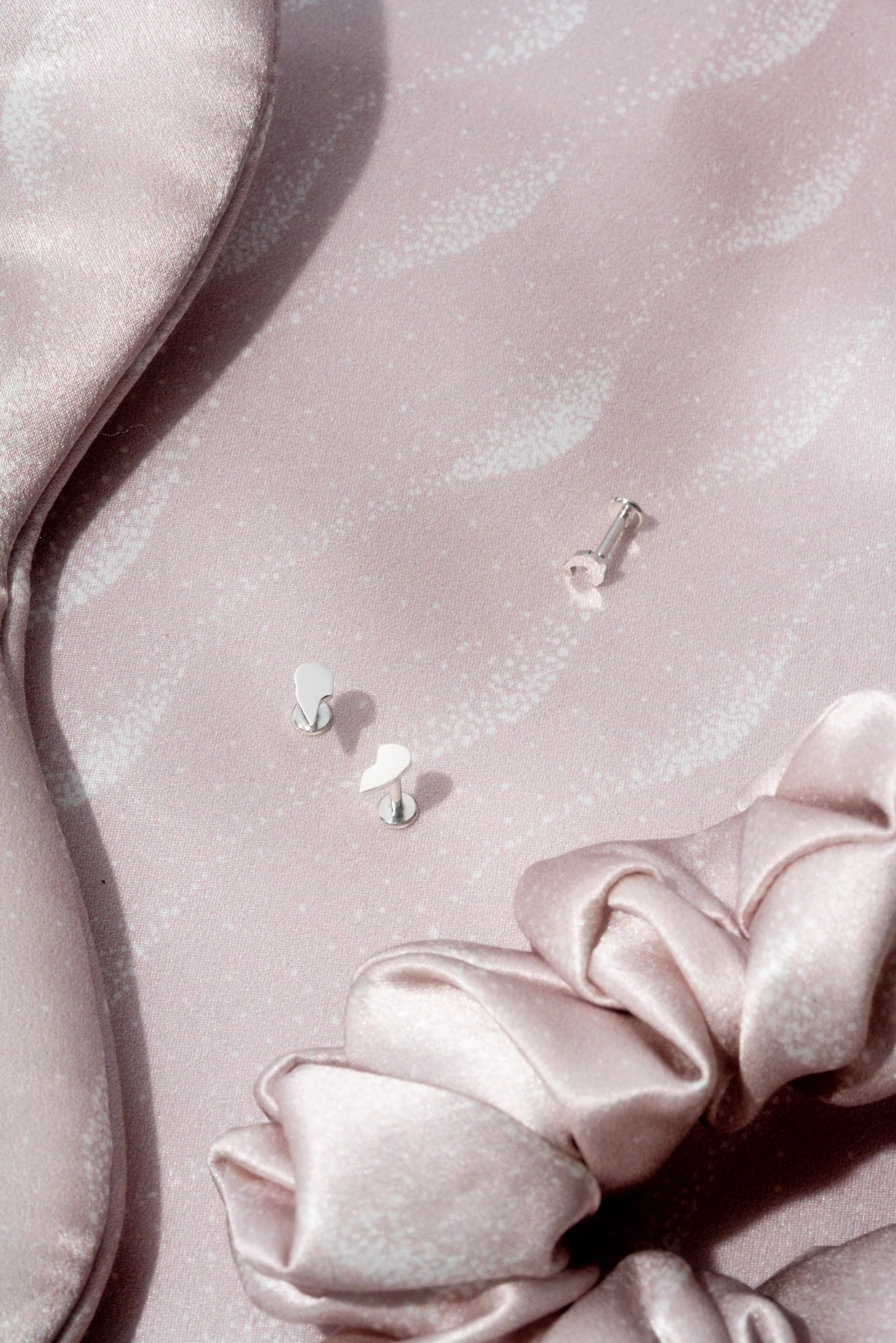 Half Heart Threaded Flat Back Stud (Right) - Image 11