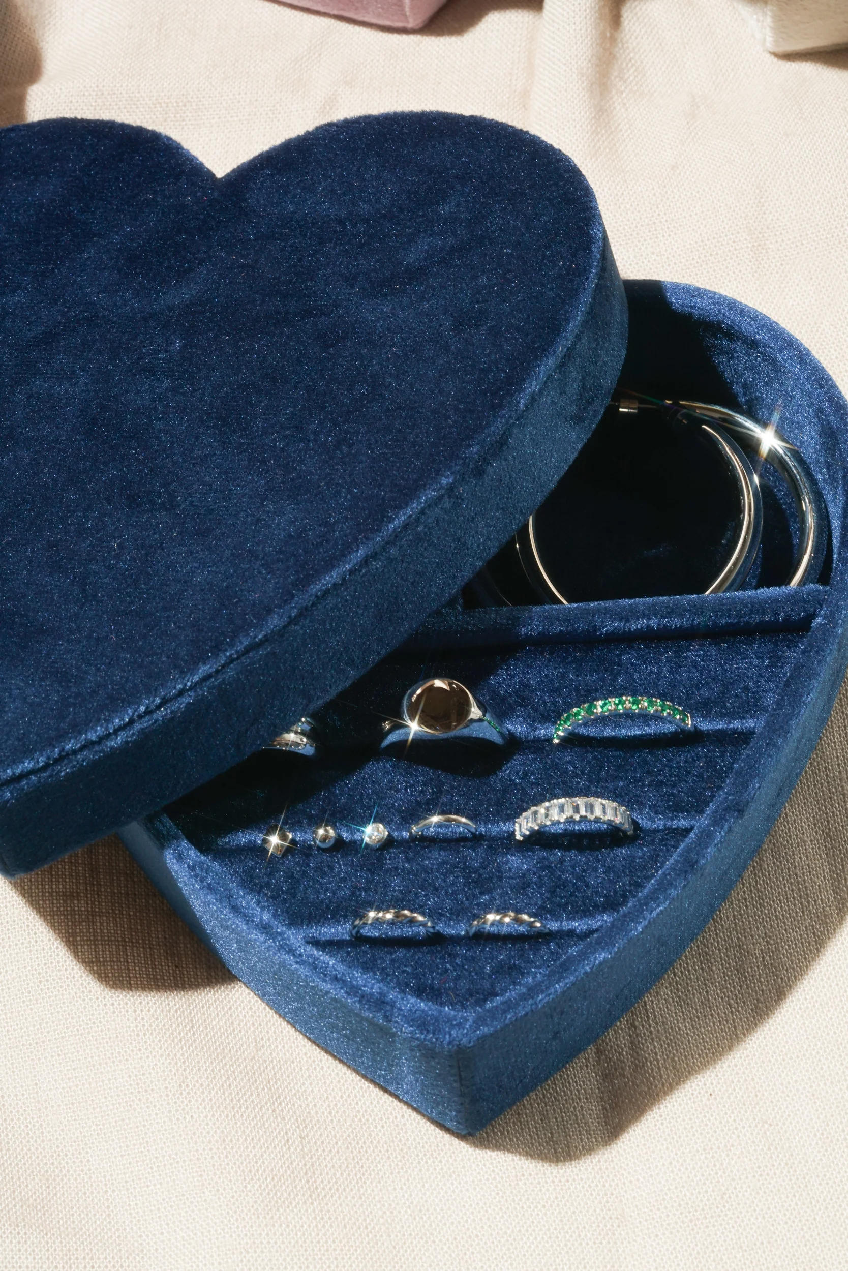 Heart Jewelry Box With Lid - Navy Blue - Image 4