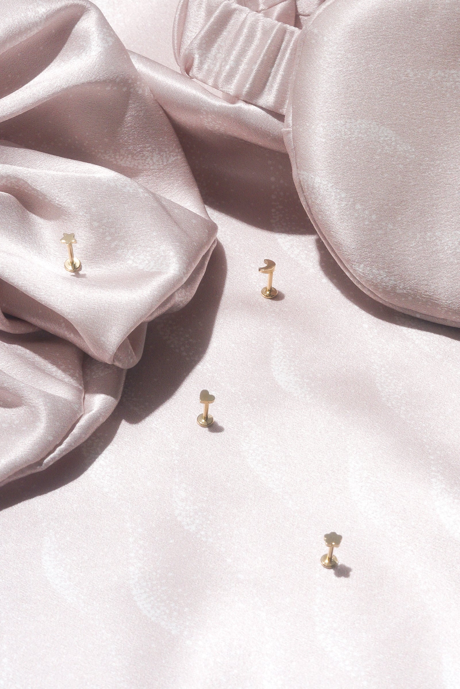 Heart Threaded Flat Back Stud (Single) - Image 7