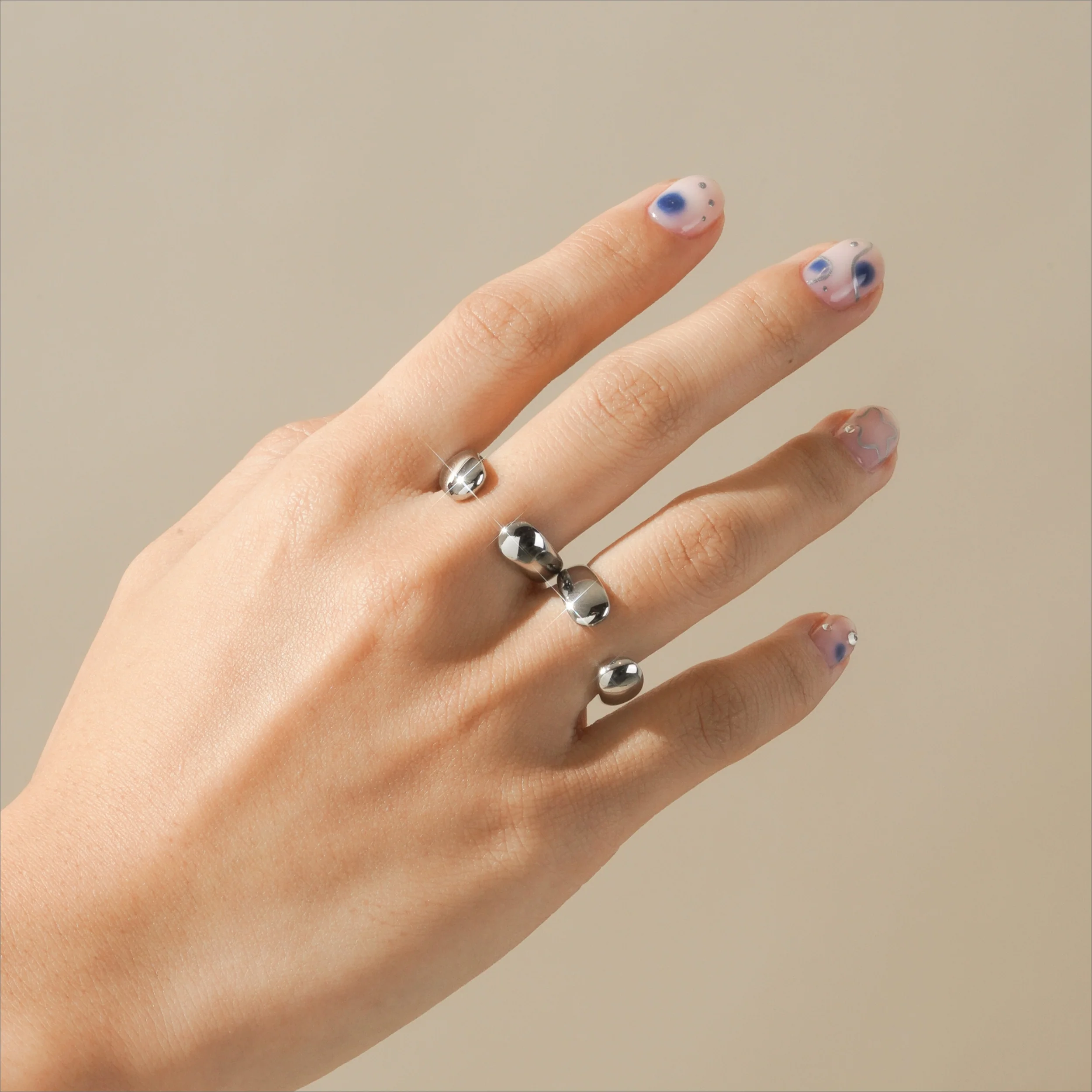 Huggie Blobbi Ring - Image 10