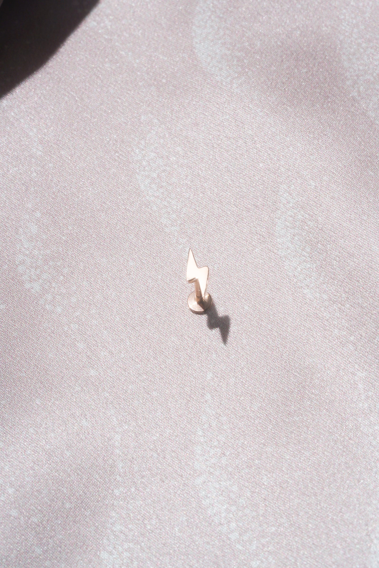 Lightning Threaded Flat Back Stud (Left Single) - Image 15
