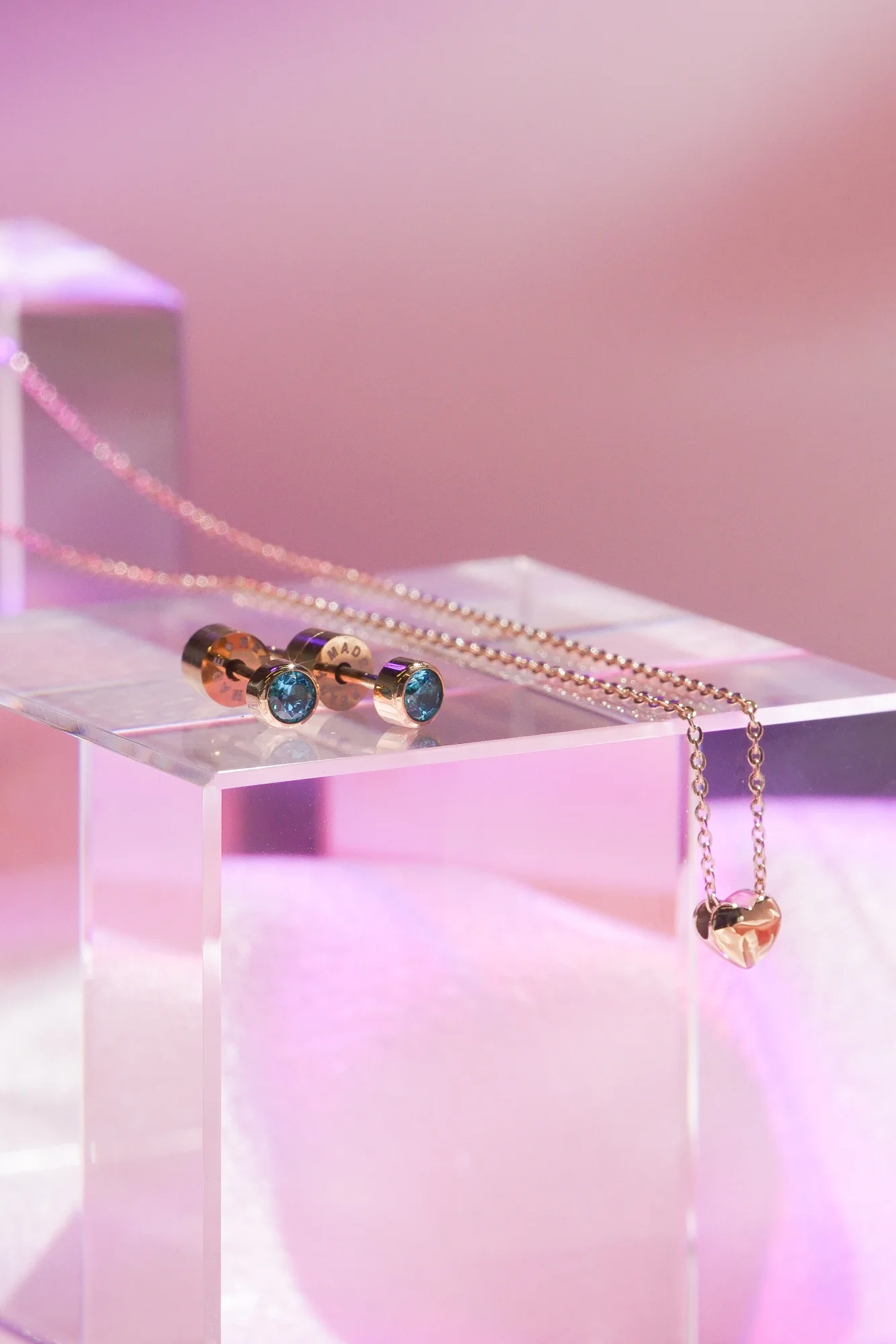 Lonely Puffy Heart Necklace - Image 9