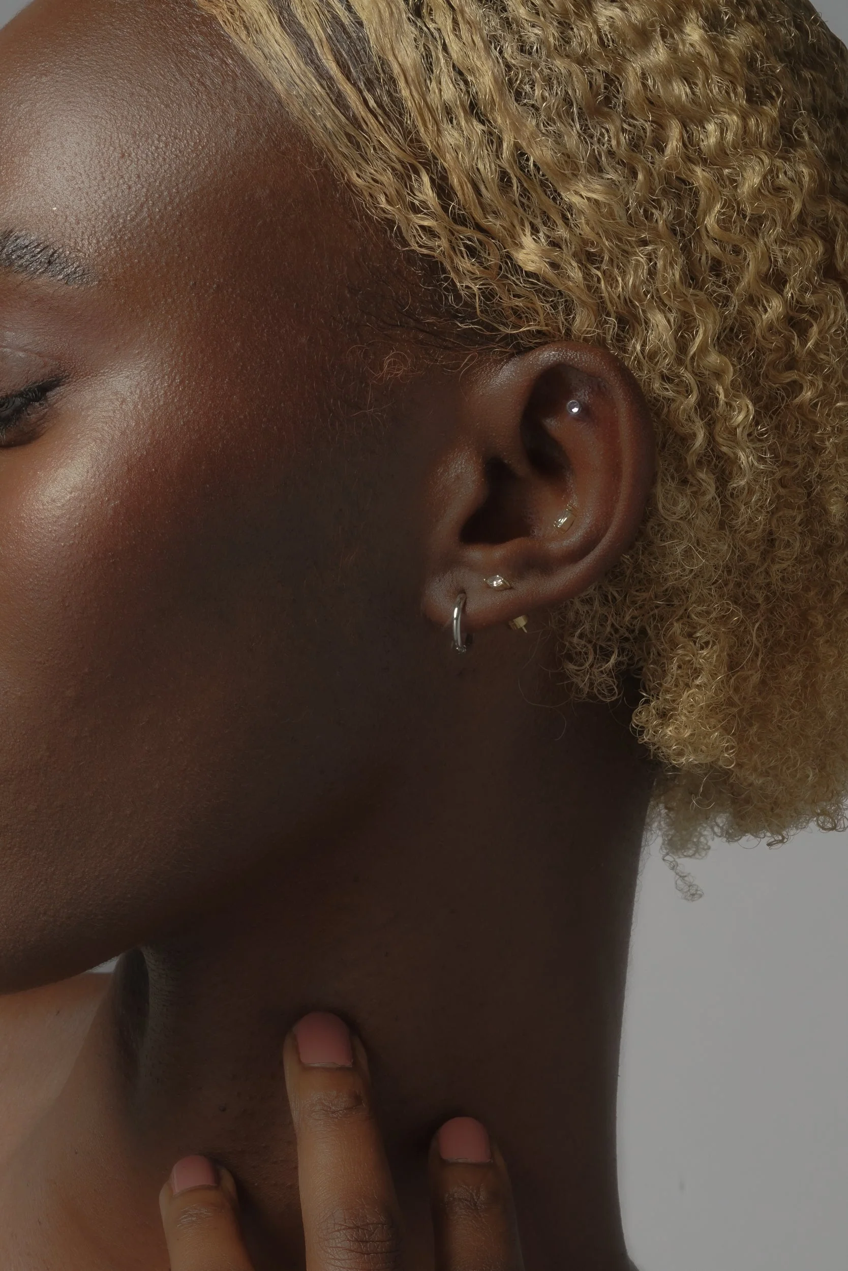 Marquis Studs (Pair) - Image 10