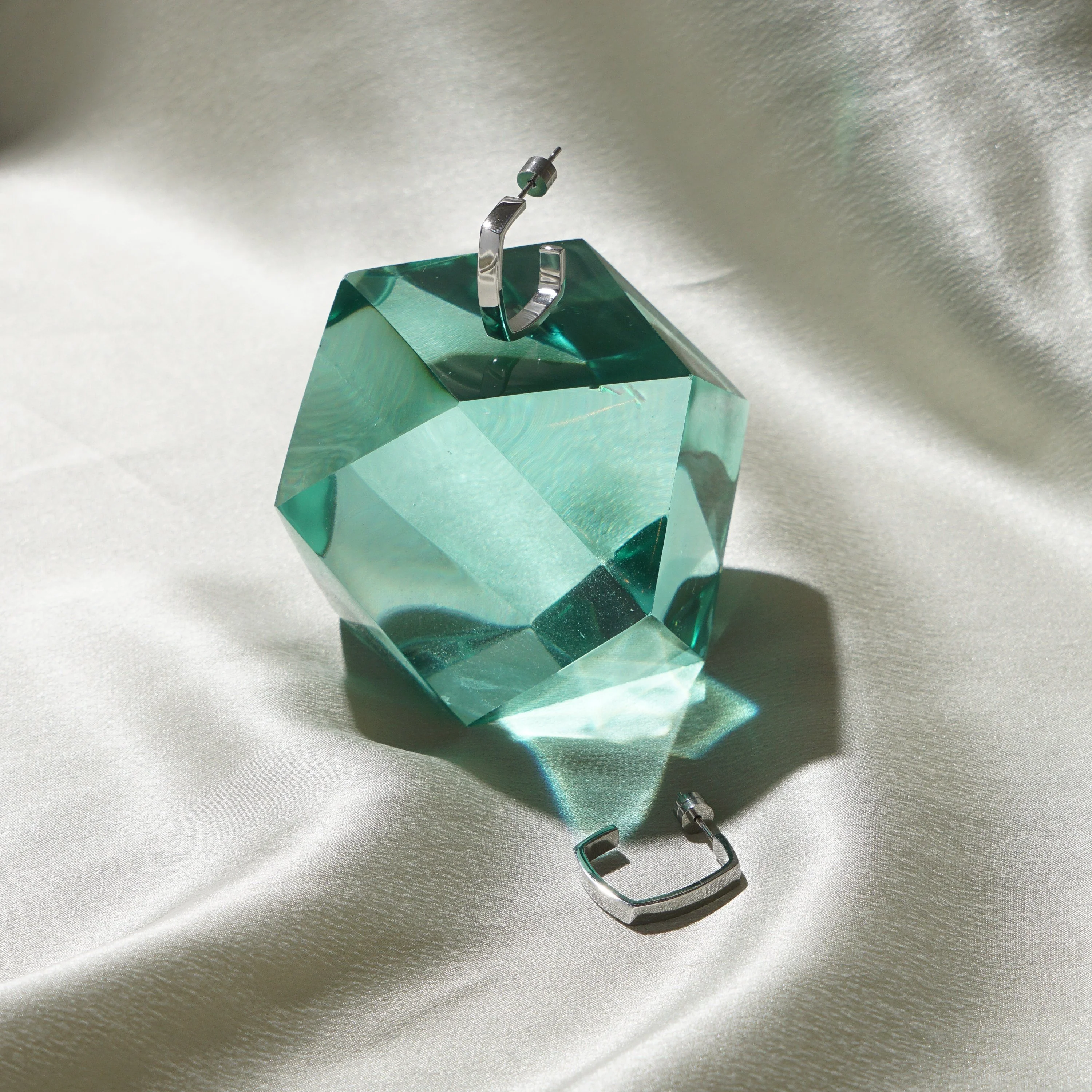 Shapeshift Square Hoops - Image 6