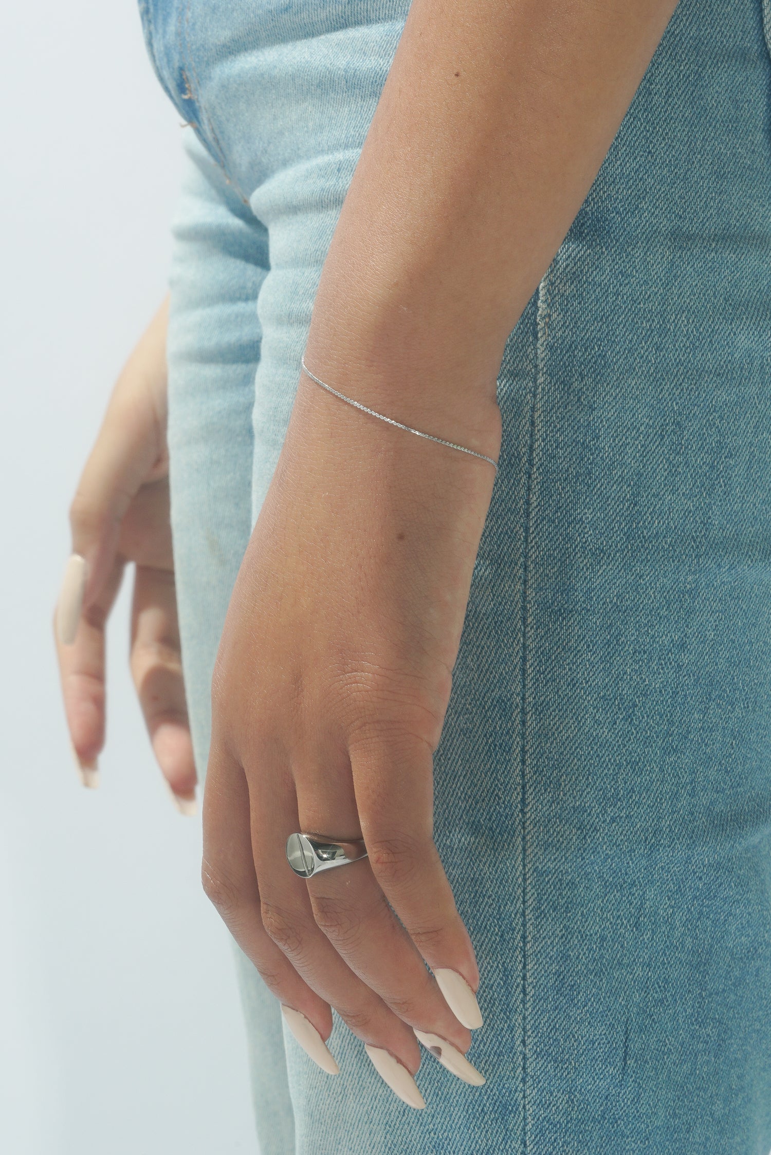 Super Tiny Wave Chain Bracelet - Image 9