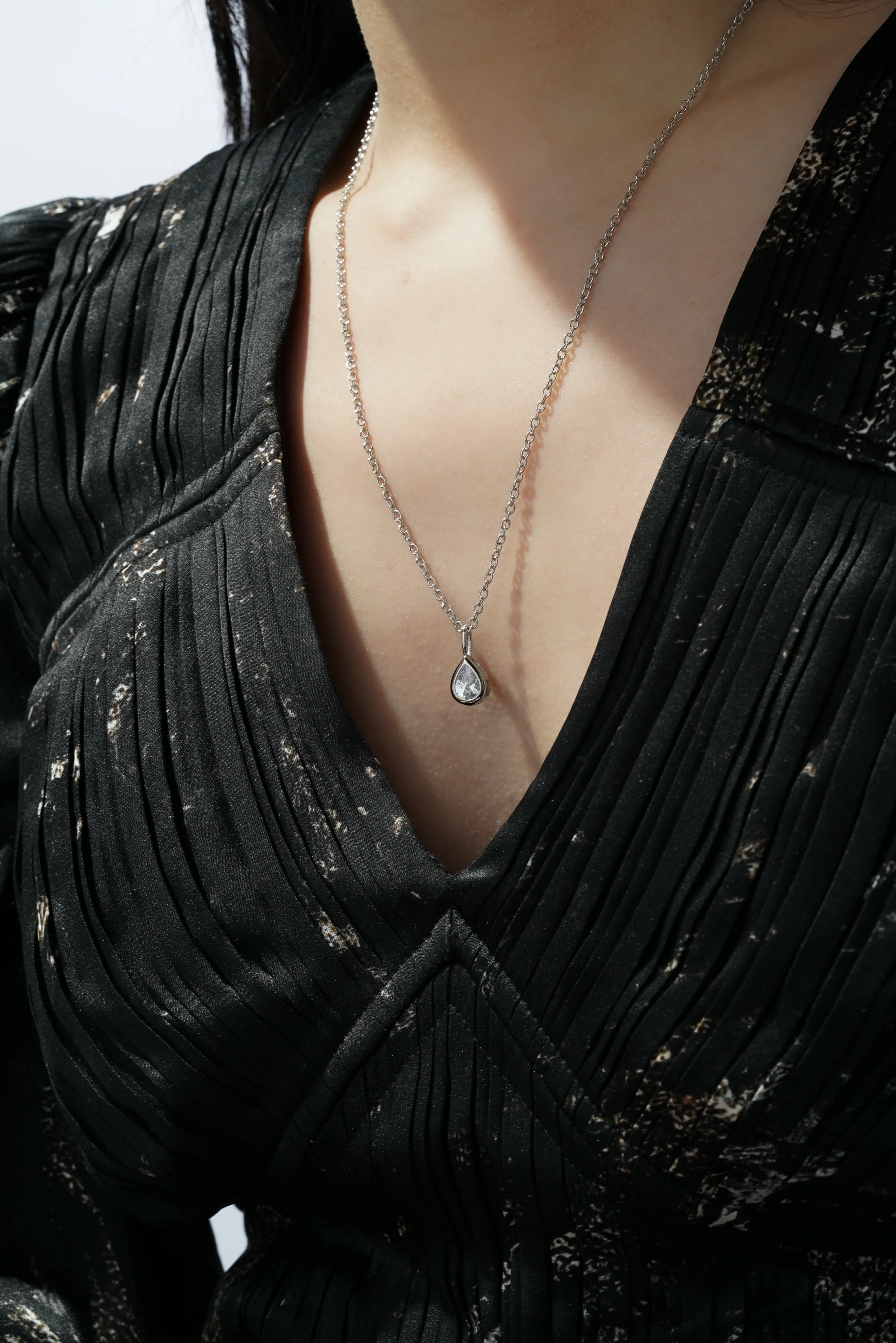 Teardrop Bezel Pendant - (Single) - Image 9