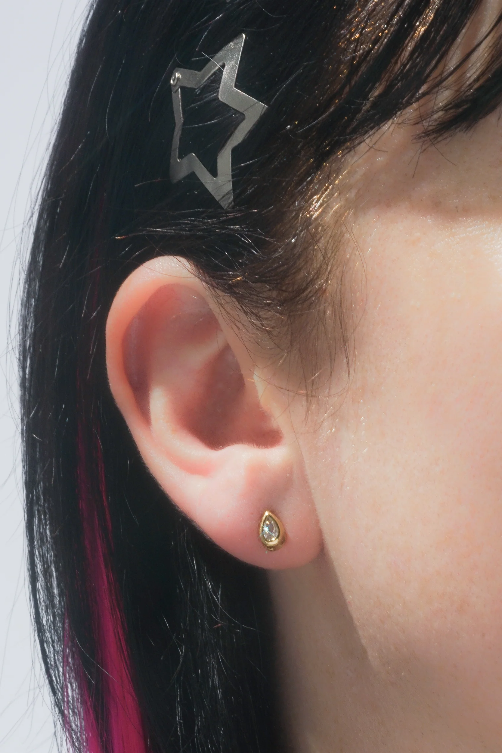 Teardrop Bezel Stud (Single) - Image 6