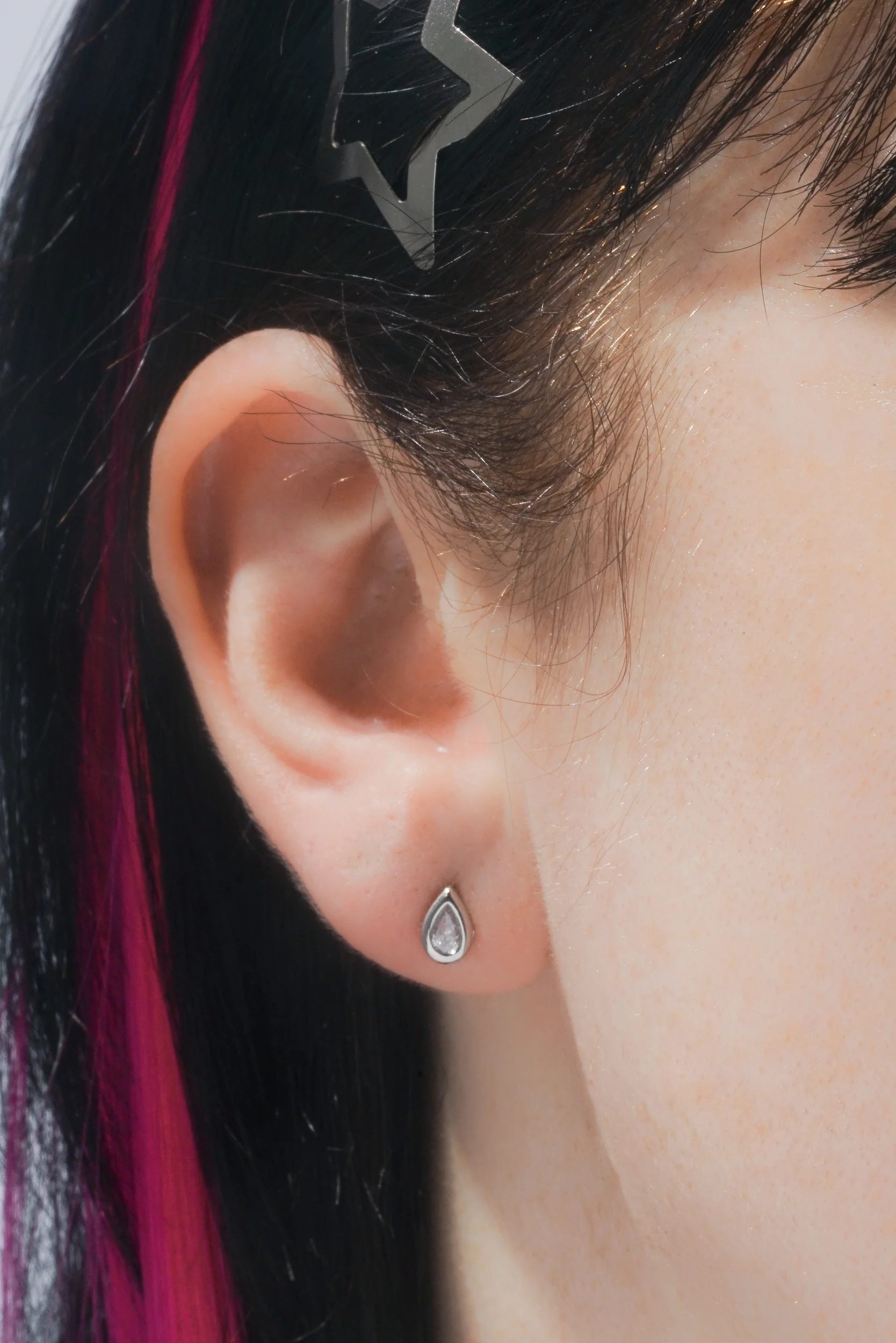 Teardrop Bezel Studs (Pair) - Image 7