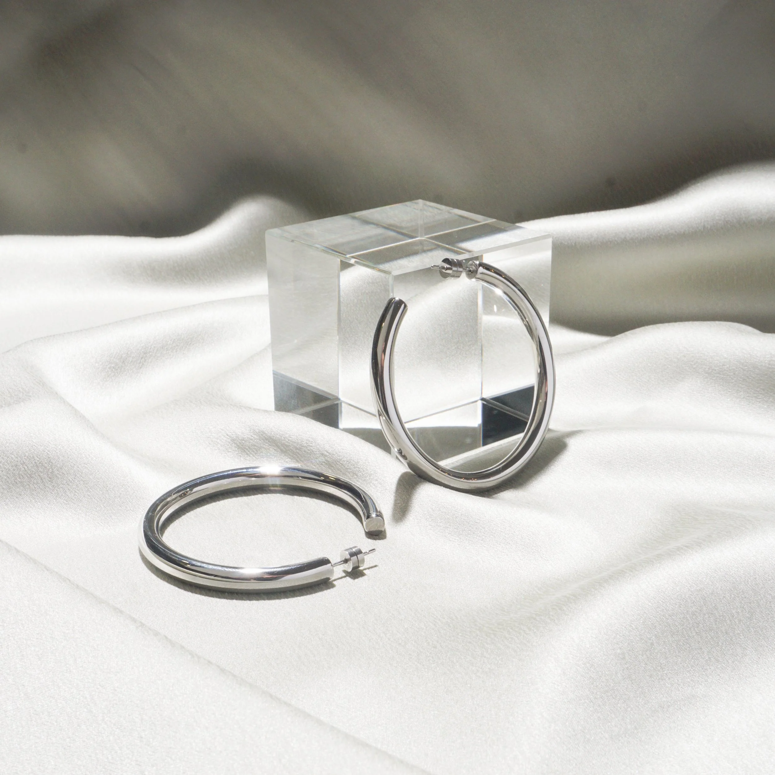 Timetravel Chunky Hoops - L - Image 6
