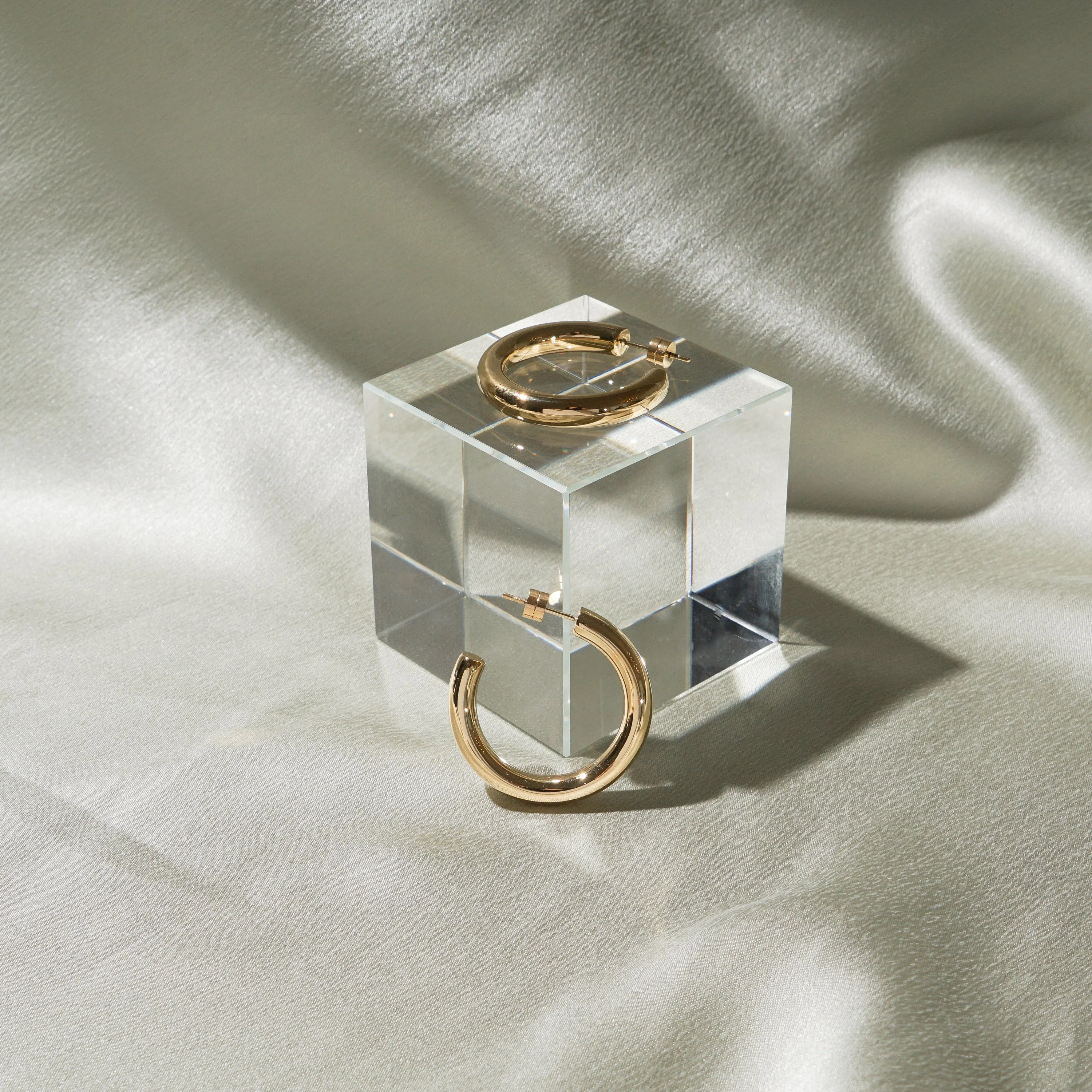 Timetravel Chunky Hoops - M - Image 5
