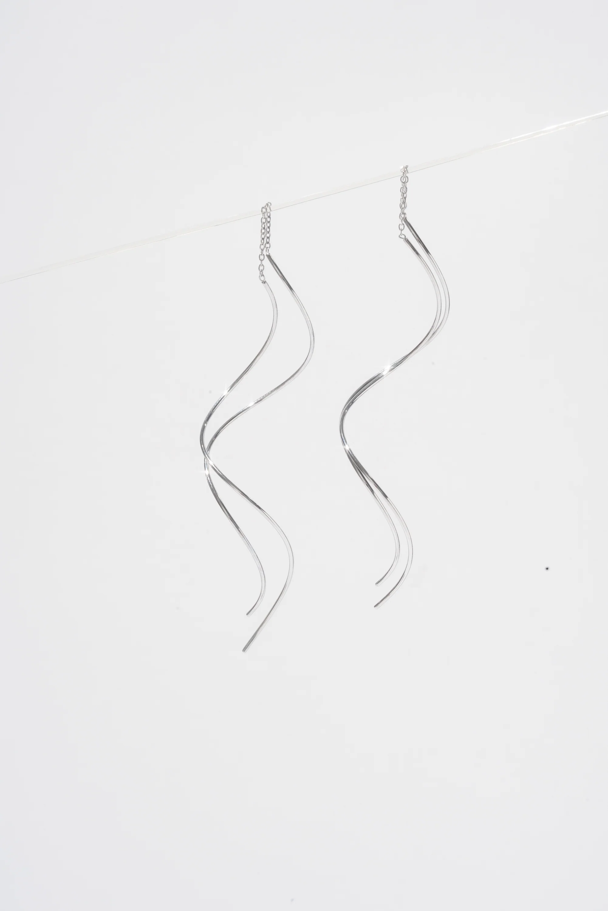 Wavelength Threader Earring (Single) - Image 8
